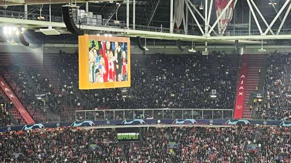 “Ma che siete venuti a fare?”, cori dei tifosi del Napoli che festeggiano lo show contro l’Ajax