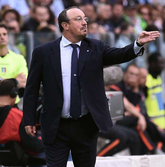 Benitez: "Tifo ancora Napoli, può essere scudetto! I giocatori che già c'erano crescono. Un errore non trattenere Reina. Bravo Sarri..."