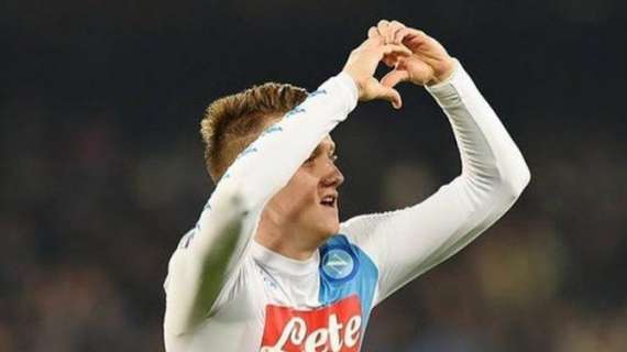 FOTO - Zielinski e il cuore in maglia azzurra: "Buon San Valentino a tutti!"