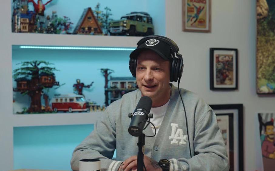Clementino: "Conte campione della panchina e bisogna tenerlo! Sarri? Mi piace tanto"