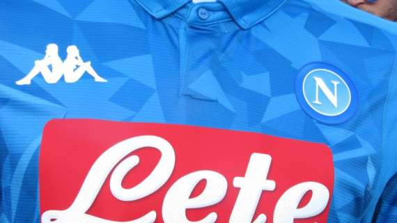 FOTOGALLERY TN - La maglia del Napoli nel dettaglio: azzurro in varie tonalità e pantera sul fianco sinistro