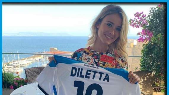 FOTO&VIDEO - Diletta Leotta in maglia Napoli infiamma i social: per lei la 10