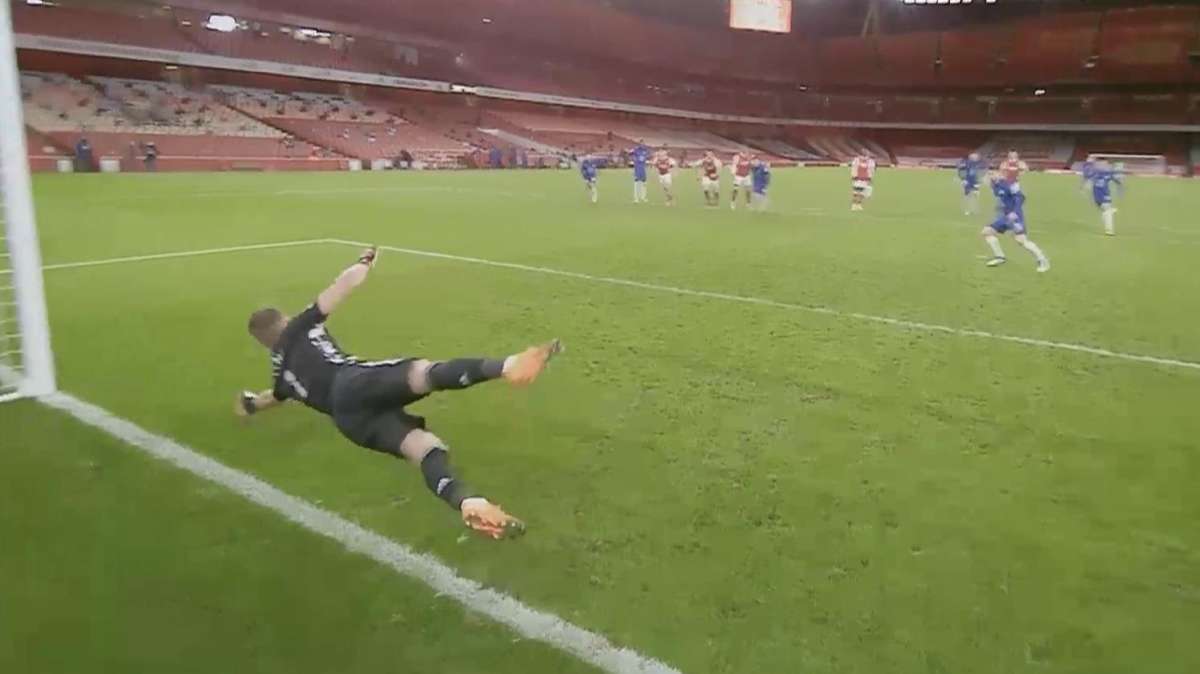 Jorginho si fa ipnotizzare da Leno: l'Arsenal batte il Chelsea e Arteta salva la panchina