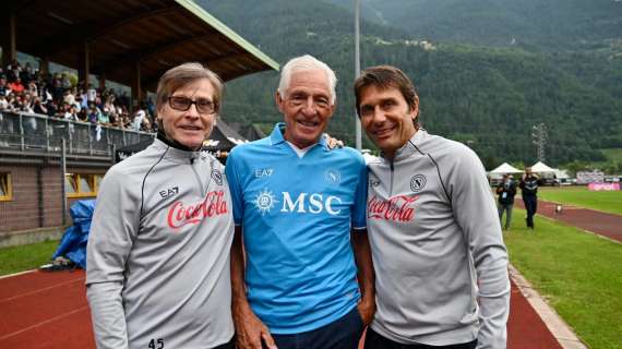 Moser, scatto con Oriali e Conte: "Un onore avere con noi un'icona del ciclismo"