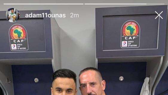 FOTO - Ounas accoglie Ribery in Italia: "Buona fortuna fratello!"