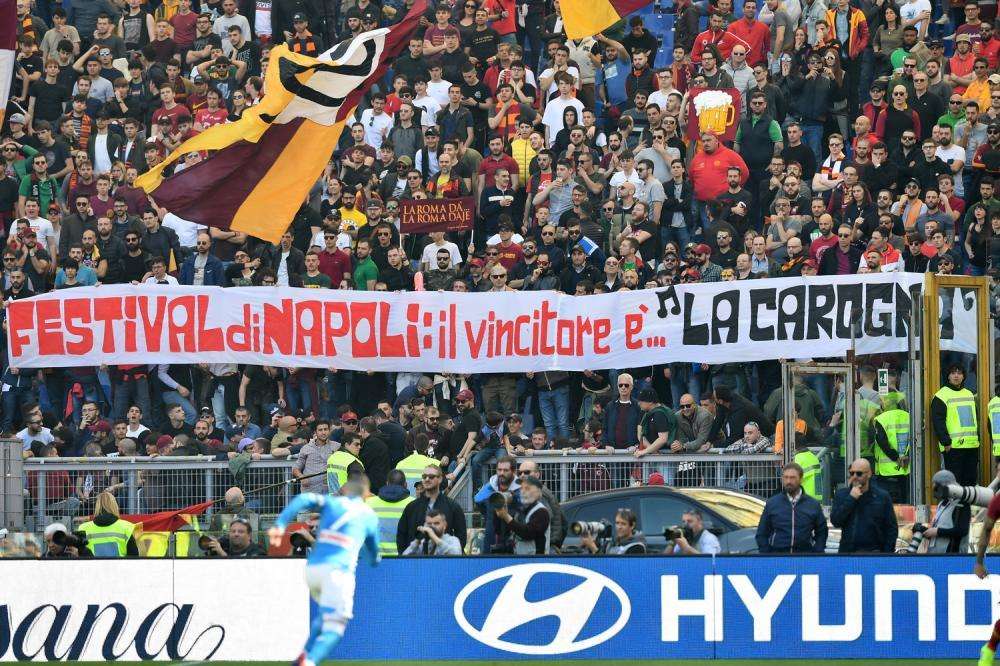 UFFICIALE - I cori discriminatori contro Napoli costano la multa alla Roma: ammenda dal Giudice Sportivo