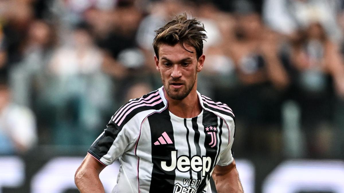 Juventus, Rugani ko: problema al soleo per il difensore, Napoli a rischio?