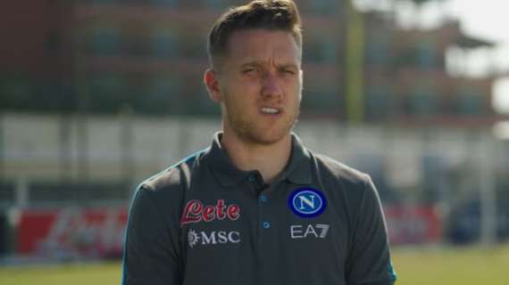 Zielinski esalta Kvaratskhelia: "Fa cose incredibili, è straordinario! In campo si trasforma"