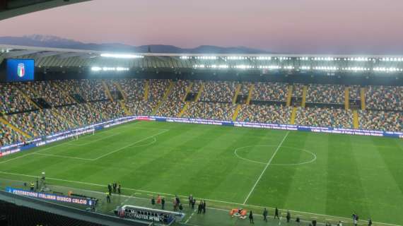 Vergogna alla Dacia Arena di Udine: cori discriminatori contro Napoli