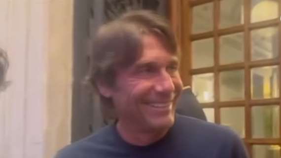 Prima uscita napoletana per Conte! Cena con moglie, figlia, ADL e tutti i dirigenti