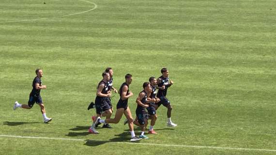 Dimaro, day 7: seduta mattutina, solo lavoro a secco per McTominay e Simeone. Out Politano e Gilmour