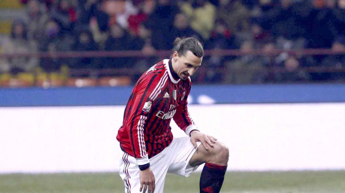 Milan, Allegri difende Ibra: "Sta pagando per quanto fatto col Napoli"