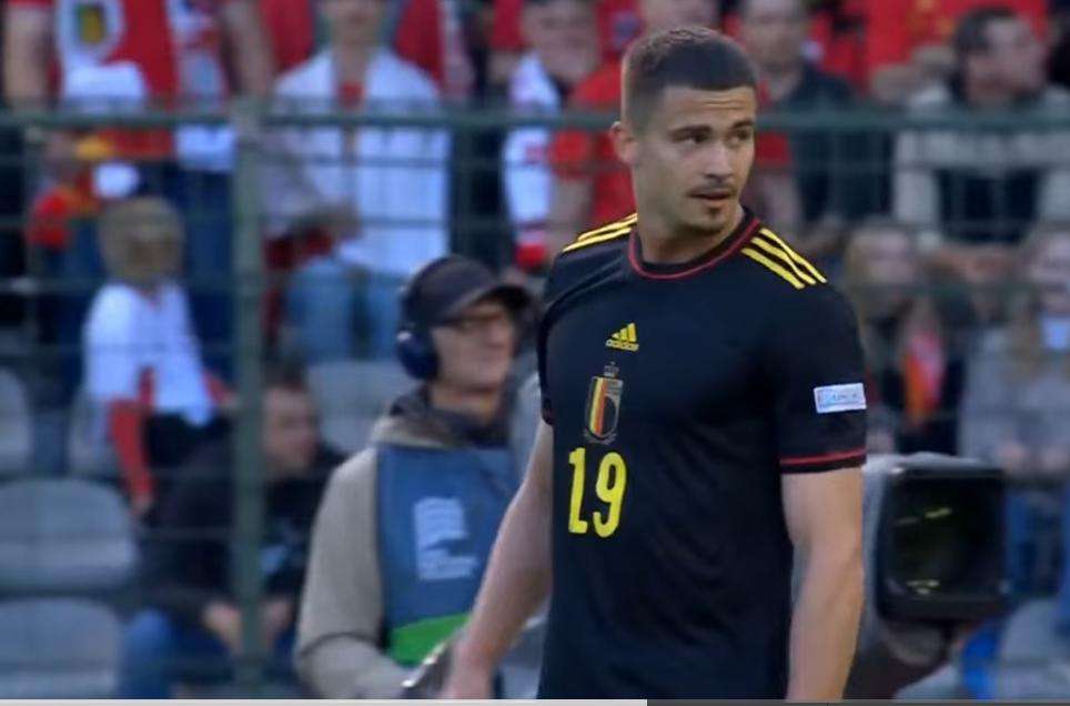 The Athletic - Nome nuovo per il centrocampo: il Napoli ha chiesto Dendoncker all’Aston Villa 