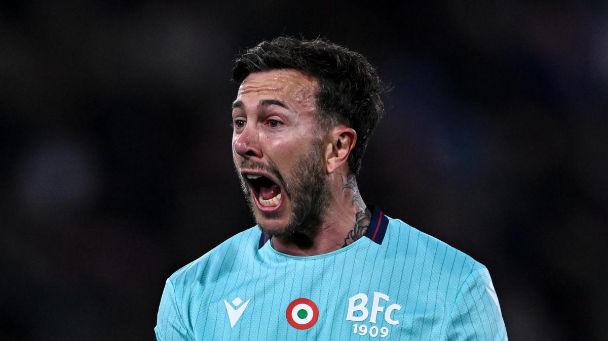 Napoli-Bologna 0-1 (10' Bernardeschi): traversa di Miranda