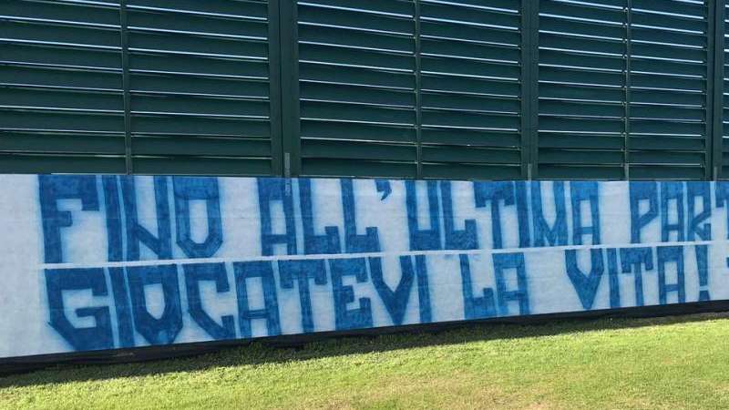 Incontro a Castel Volturno: Gazzetta svela il messaggio della squadra ai tifosi