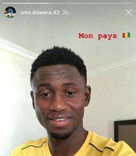 FOTO - Diawara, selfie con la nuova maglia della Guinea: "Il mio Paese!"