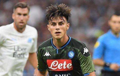 FOTO - Mertens scherza con Elmas, commento ironico sui social per i capelli del macedone