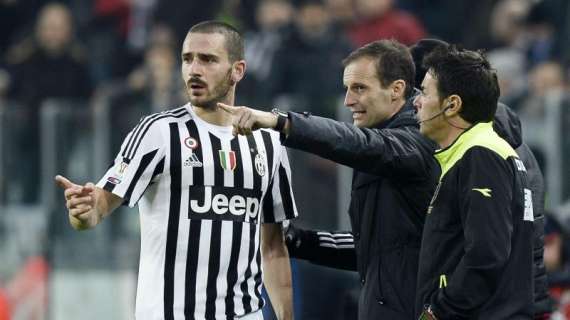 Juventus, due diffidati per il match col Frosinone: Bonucci e Alex Sandro rischiano di saltare il Napoli