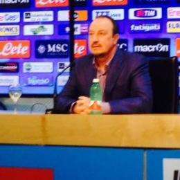 Benitez: "Del rinnovo parleremo più avanti. Sto bene a Napoli, ora concentriamoci sul Cagliari"