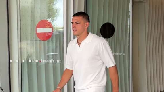L'Atalanta annuncia Krstovic: avrà la maglia numero 90, il comunicato