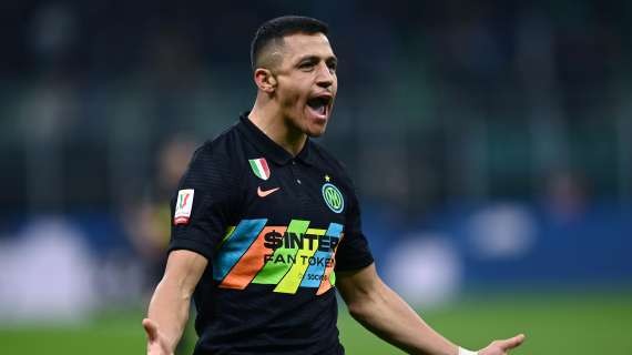 Inter, Sanchez: "Titolare contro il Napoli? Decide il mister, ma più gioco e meglio sto"