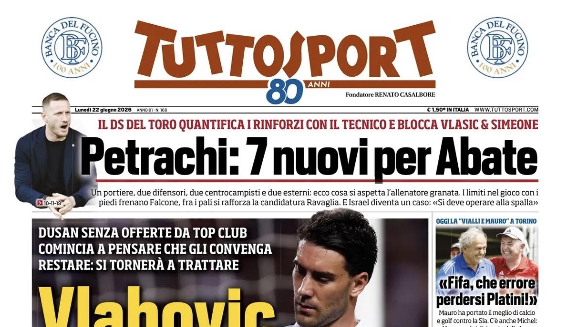 Clamoroso Vlahovic, Tuttosport: "Non ha offerte, tornerà a trattare con la Juve"