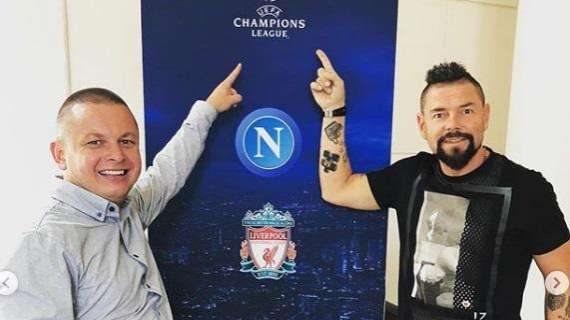 FOTO - Hamsik, il papà a Napoli per il big match col Liverpool: pomeriggio sul lungomare e domani San Paolo