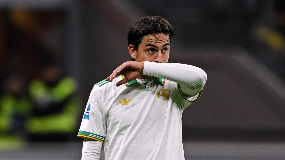 "Contro il Napoli voglio esserci": questo il messaggio di Dybala ai compagni