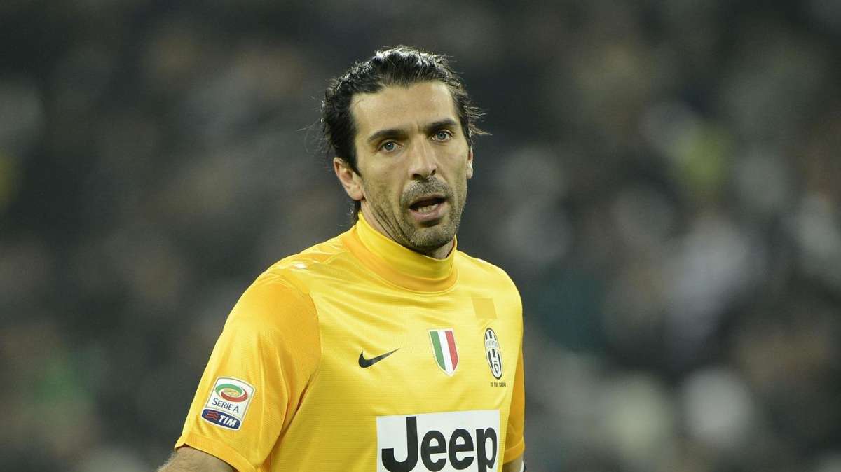 Buffon al veleno contro Inter e Napoli: "Polemiche arbitrali alibi per incompiute che non vincono mai"