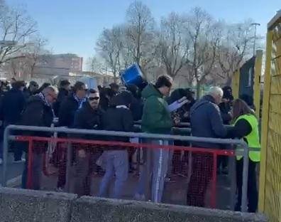 I tifosi azzurri tornano in trasferta: l'arrivo dei gruppi organizzati