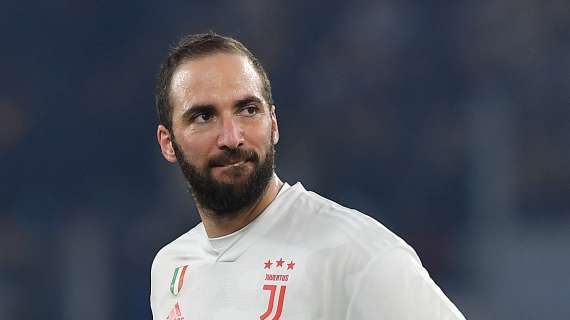 Higuain annuncia l’addio al calcio: Juve e Real lo celebrano sui social ed il Napoli (per ora) tace