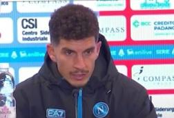 Di Lorenzo in conferenza: "2025 fantastico! Ci auguriamo altri trofei nel 2026, più vinci e più ti viene fame"