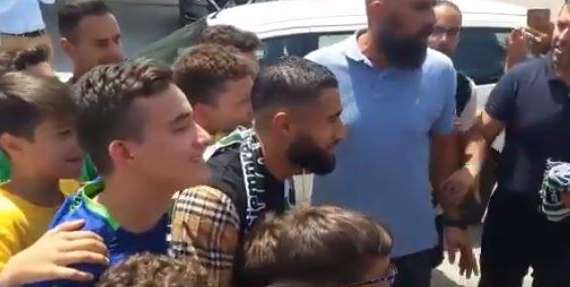 VIDEO - Fekir è arrivato a Siviglia: pronto per visite e firma col Betis