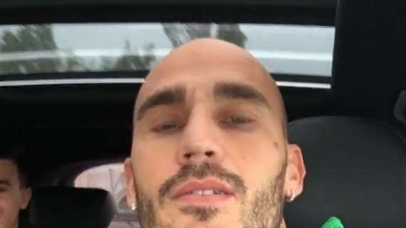 VIDEO - Cannavaro scherza sui disagi dopo l'infortunio alla mano: "Mia moglie al volante..."