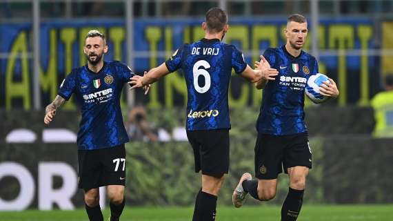 L’Inter sfiora il ko interno con l’Atalanta ma viene salvata dal VAR: termina 2-2 a San Siro