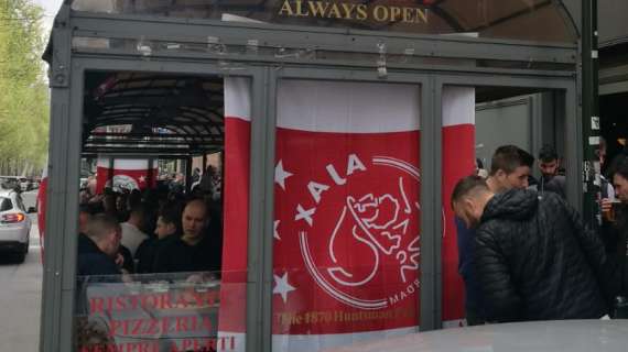 L'Ajax come il Liverpool, il club avverte i tifosi: "A Napoli potreste essere vittime di attacchi e rapine"