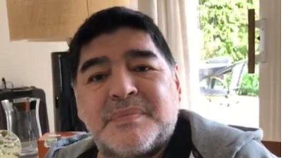VIDEO - Maradona non ha l'Alzhaimer e sbotta contro i giornalisti argentini: "Non sto morendo!"