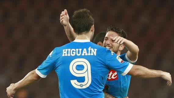 Mertens racconta: "Foto e autografi? Higuain era irritato, io sono più tranquillo. Ma non è facile..."