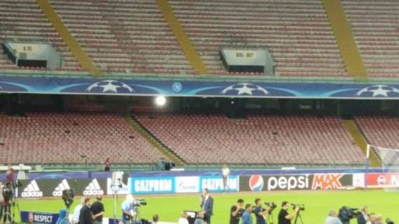 FOTO TN - Al San Paolo tornano i loghi Champions: piccola novità nel "vestito" dello stadio