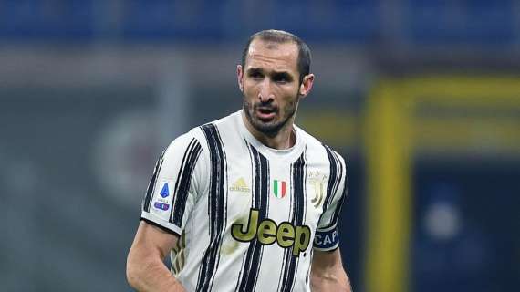 Juventus, Chiellini: "In tanti ci avevano dati per morti. E invece alziamo un trofeo per il 10° anno di fila"
