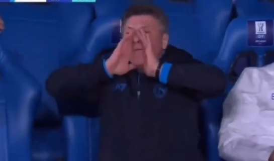 Virale il video di Mazzarri che urla dalla panchina : “Peggio di Pechino, vergogna!”