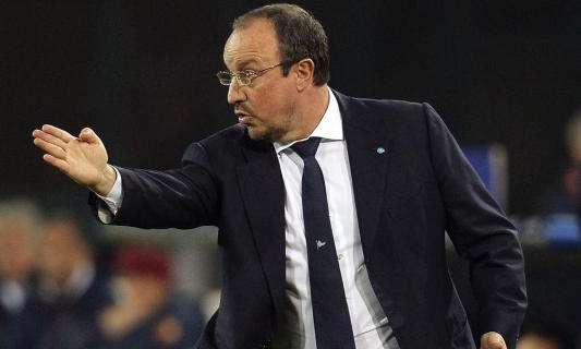 Benitez in conferenza: "Anche in dieci il Napoli è stato più forte, dispiace sia andata così. Resto fiducioso, guardo ancora alla Roma"