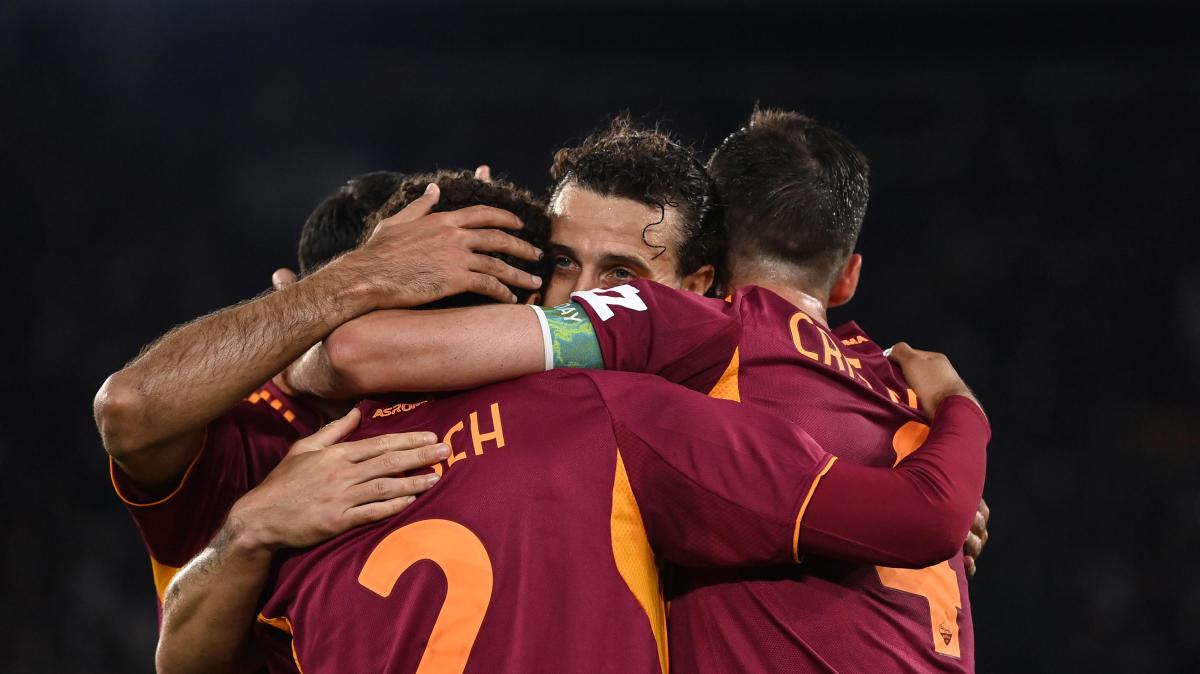 Piaceva al Napoli, ora ha conquistato la Roma: c'è il rinnovo di contratto