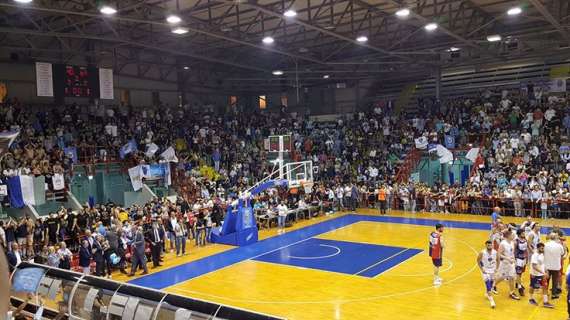 La Gevi Napoli Basket vola! Battuta anche l'Armani Milano: primo posto a punteggio pieno