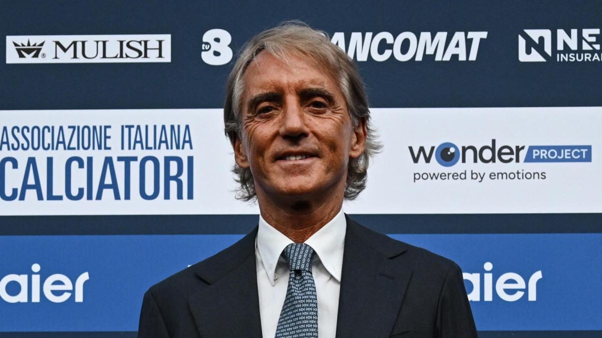 Turchia-Italia, Mancini ne lascia 10 a Coverciano: la scelta su Vergara e Di Lorenzo