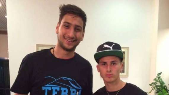 FOTO - Milan, Donnarumma con l'altro napoletano rossonero La Ferrara: "Siamo figli del Vesuvio!"