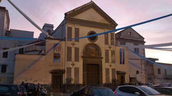 FOTO - Festa Scudetto: addobbata una Chiesa in provincia di Napoli