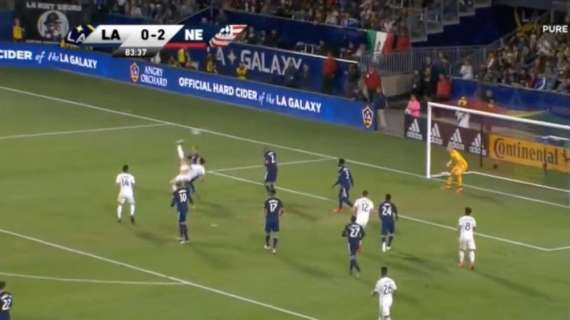 VIDEO - Incredibile gol di Ibrahimovic: sombrero e rovesciata per lo svedese