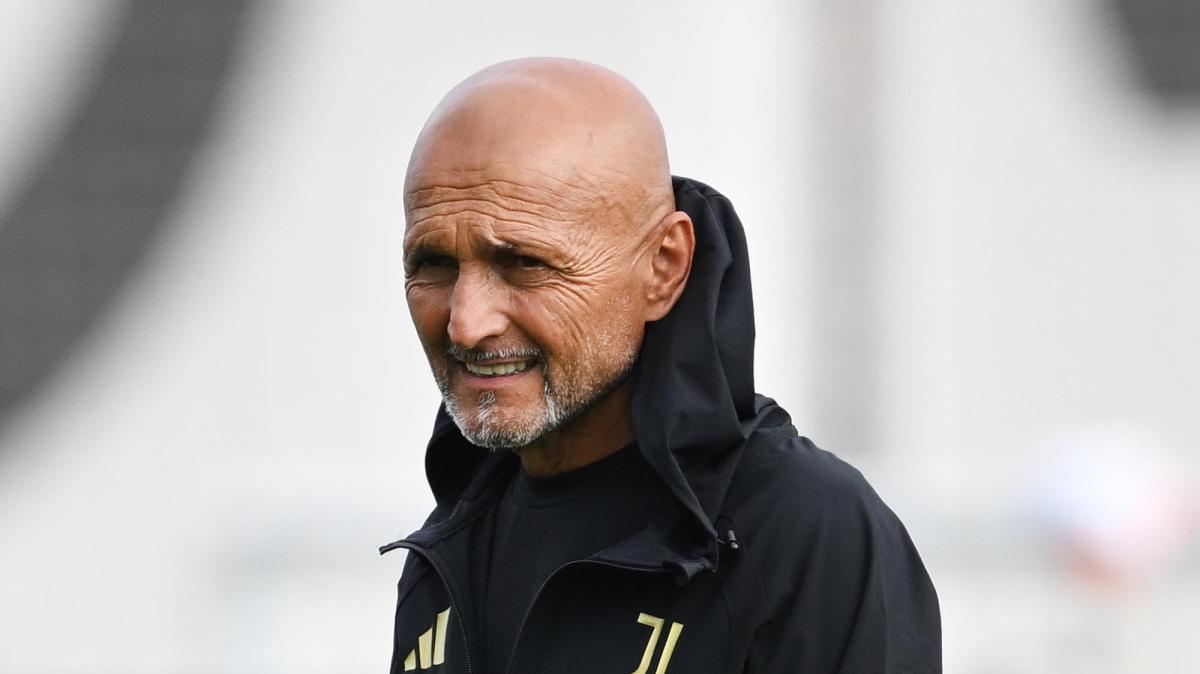 Spalletti duro sulla FIGC: "Invece di fare l'aggiornamento, siamo rimasti col telefono vecchio"