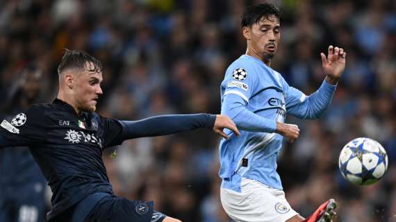 Finisce 0-0 il 1T all'Etihad: il Napoli in 10 resiste al Manchester City